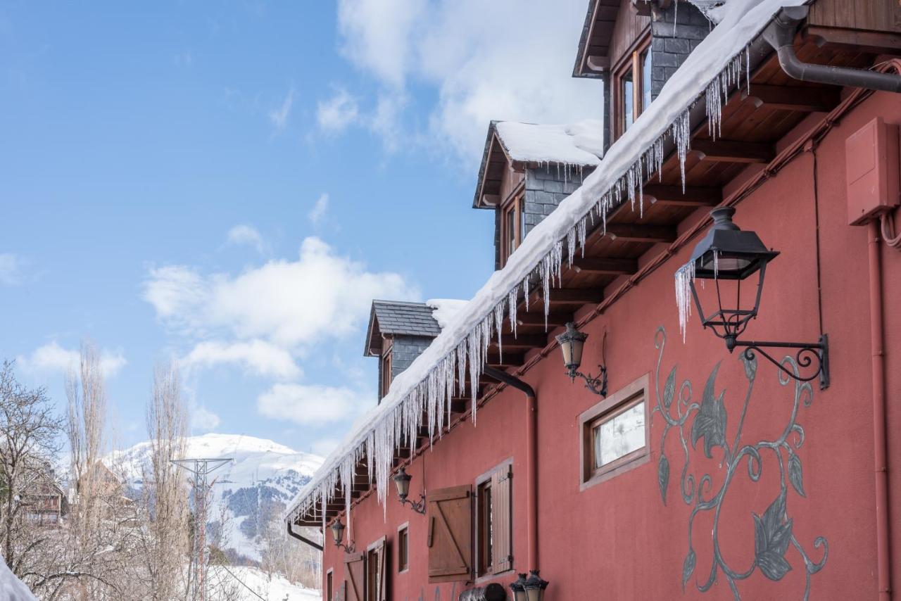 Hotel Snoe Colomers Salardú Exterior foto